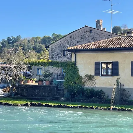 Casa Del Borgo * 明乔河畔的瓦雷奇奥