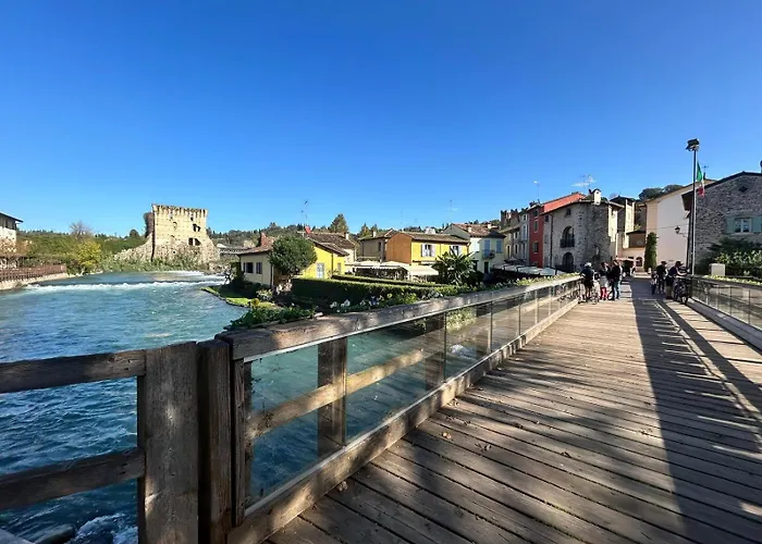 Casa Del Borgo * فاليجيو سول مينشيو